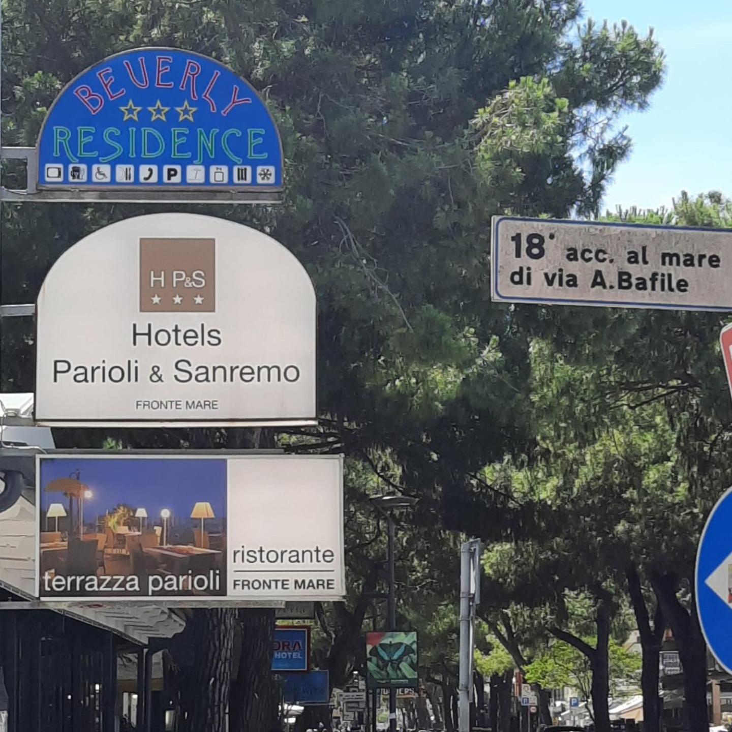 Residence Beverly Lido di Jesolo Bagian luar foto
