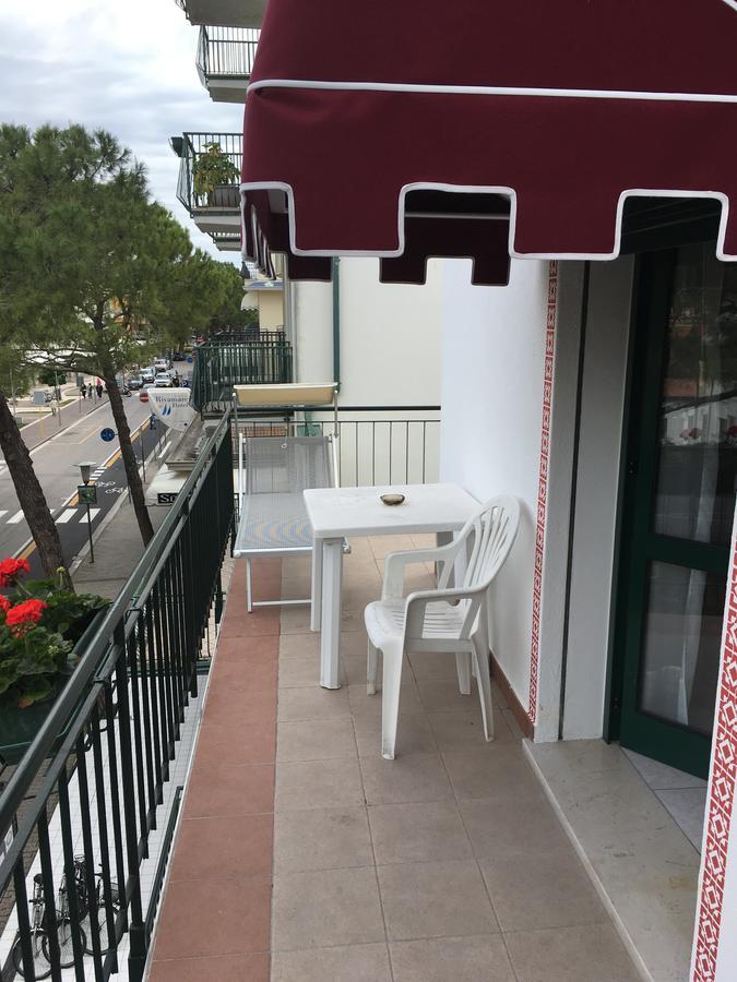 Residence Beverly Lido di Jesolo Bagian luar foto